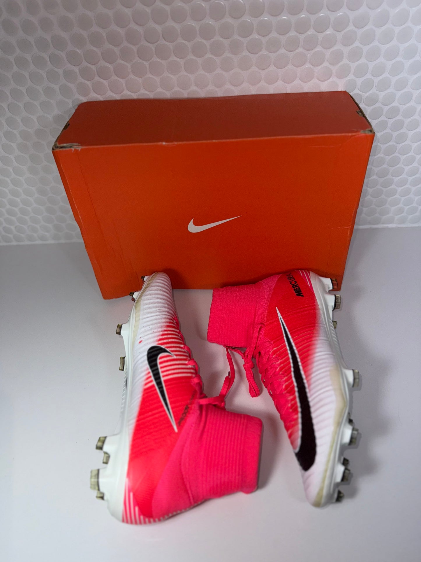 Nike Mercurial Superfly 5 Elite FG
US10.5