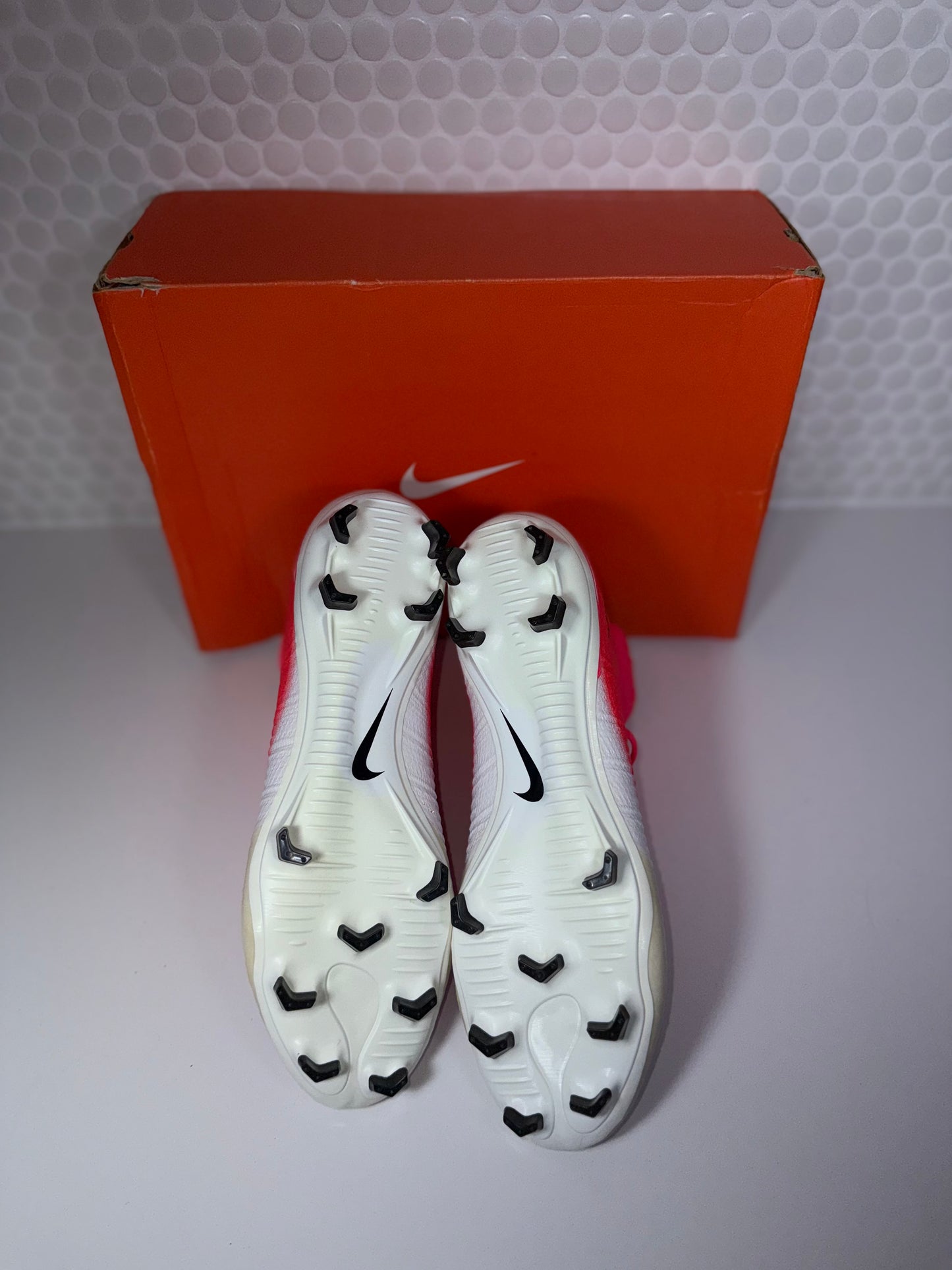 Nike Mercurial Superfly 5 Elite FG
US10.5